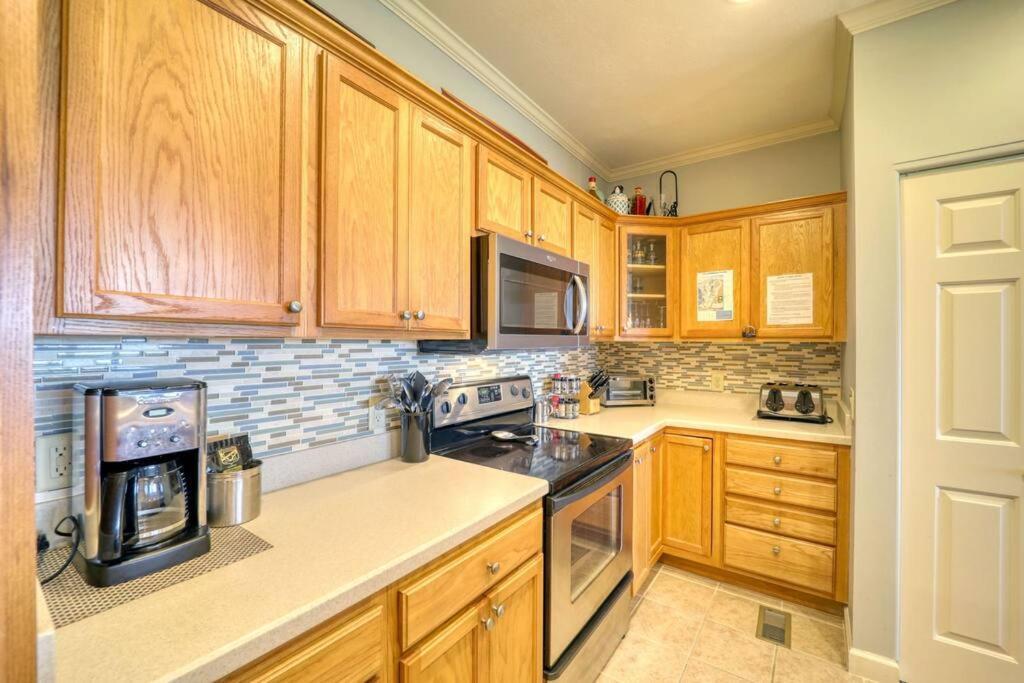 Bucket List Views Sugar Mountain Private Condo - 2Bed, 2Bath, Sleeps 6, Panoramic Views Of Mountains From Large Deck, Short Drive To Shopping, Restaurants, Cafes & Banner Elk Town Екстериор снимка