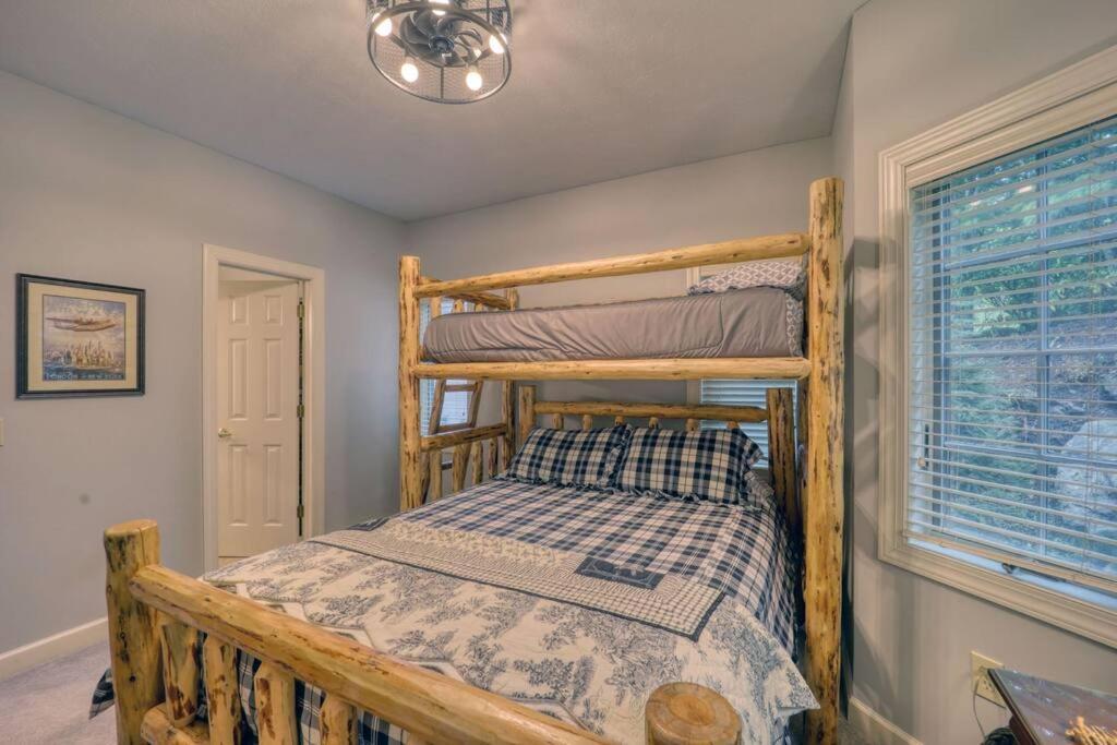 Bucket List Views Sugar Mountain Private Condo - 2Bed, 2Bath, Sleeps 6, Panoramic Views Of Mountains From Large Deck, Short Drive To Shopping, Restaurants, Cafes & Banner Elk Town Екстериор снимка