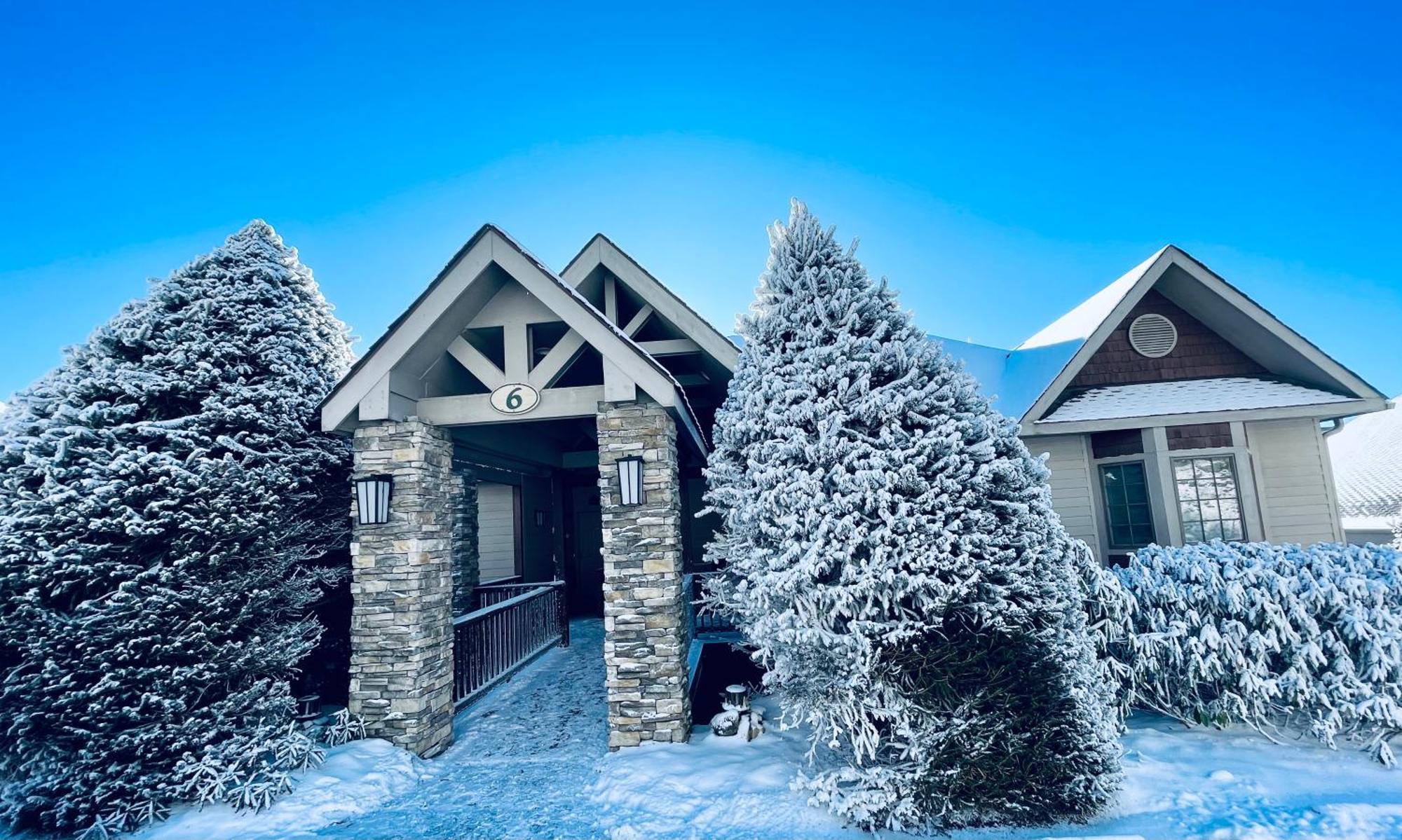 Bucket List Views Sugar Mountain Private Condo - 2Bed, 2Bath, Sleeps 6, Panoramic Views Of Mountains From Large Deck, Short Drive To Shopping, Restaurants, Cafes & Banner Elk Town Екстериор снимка